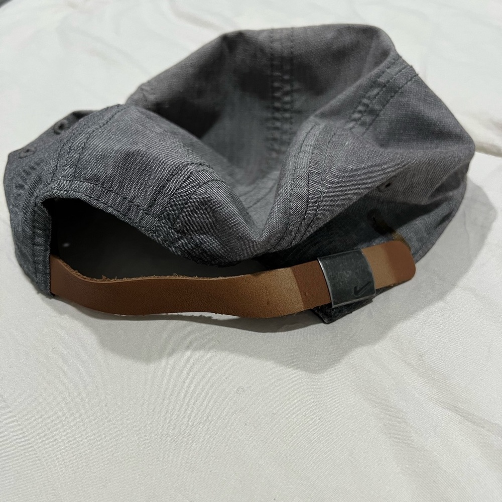 Nike Golf Hat - Picture 2 of 3